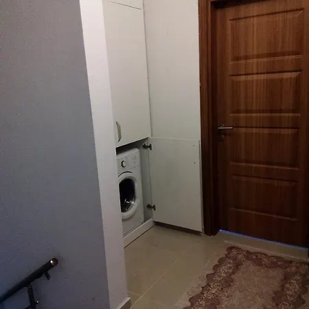 Rtnhome Bed & Breakfast